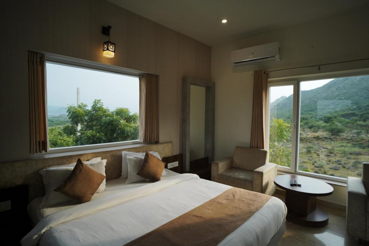 Amar Bagh Resort Pushkar Bagian luar foto