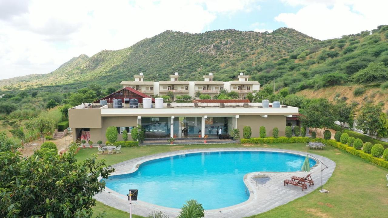 Amar Bagh Resort Pushkar Bagian luar foto