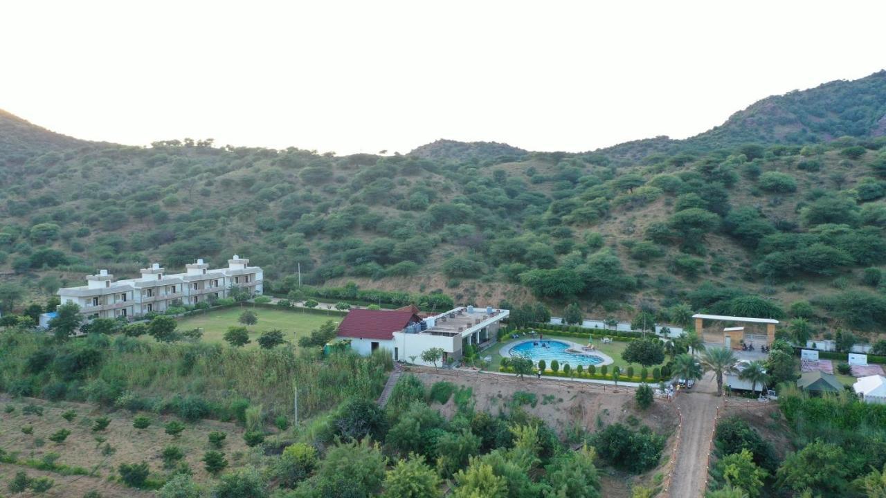 Amar Bagh Resort Pushkar Bagian luar foto