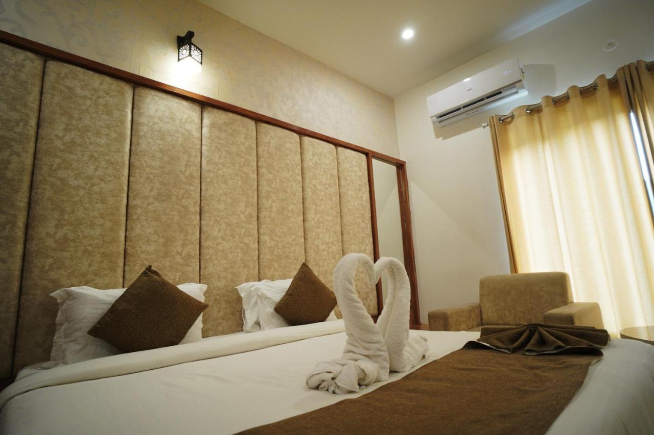 Amar Bagh Resort Pushkar Bagian luar foto