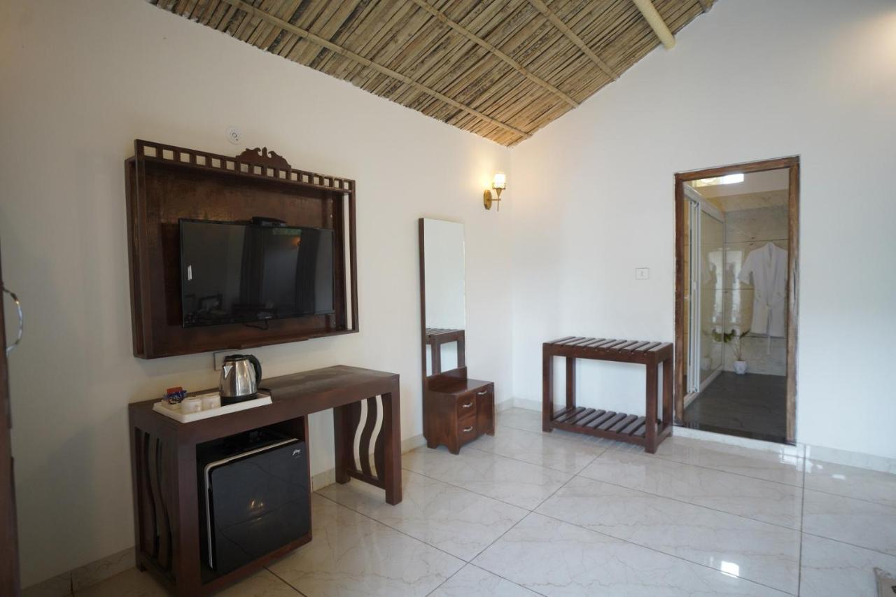 Amar Bagh Resort Pushkar Bagian luar foto