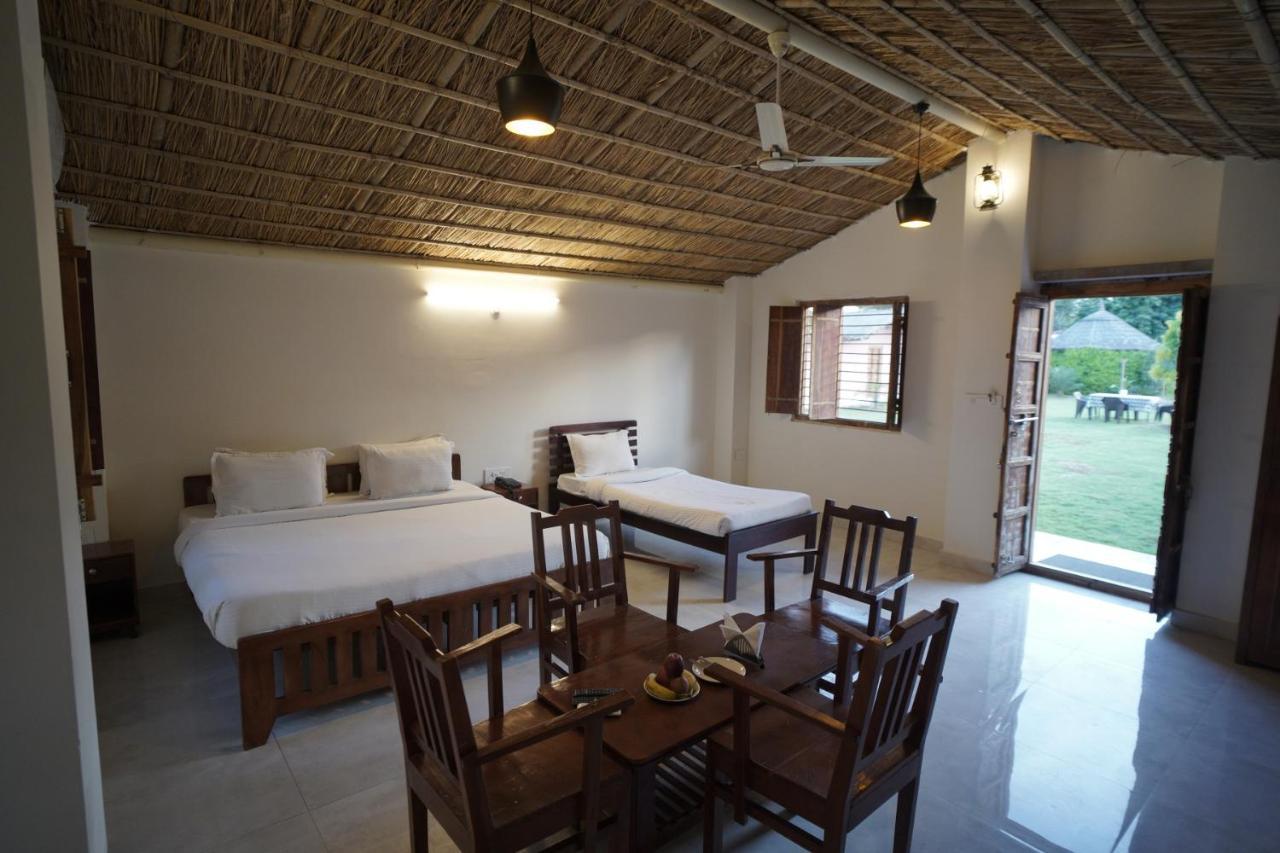 Amar Bagh Resort Pushkar Bagian luar foto