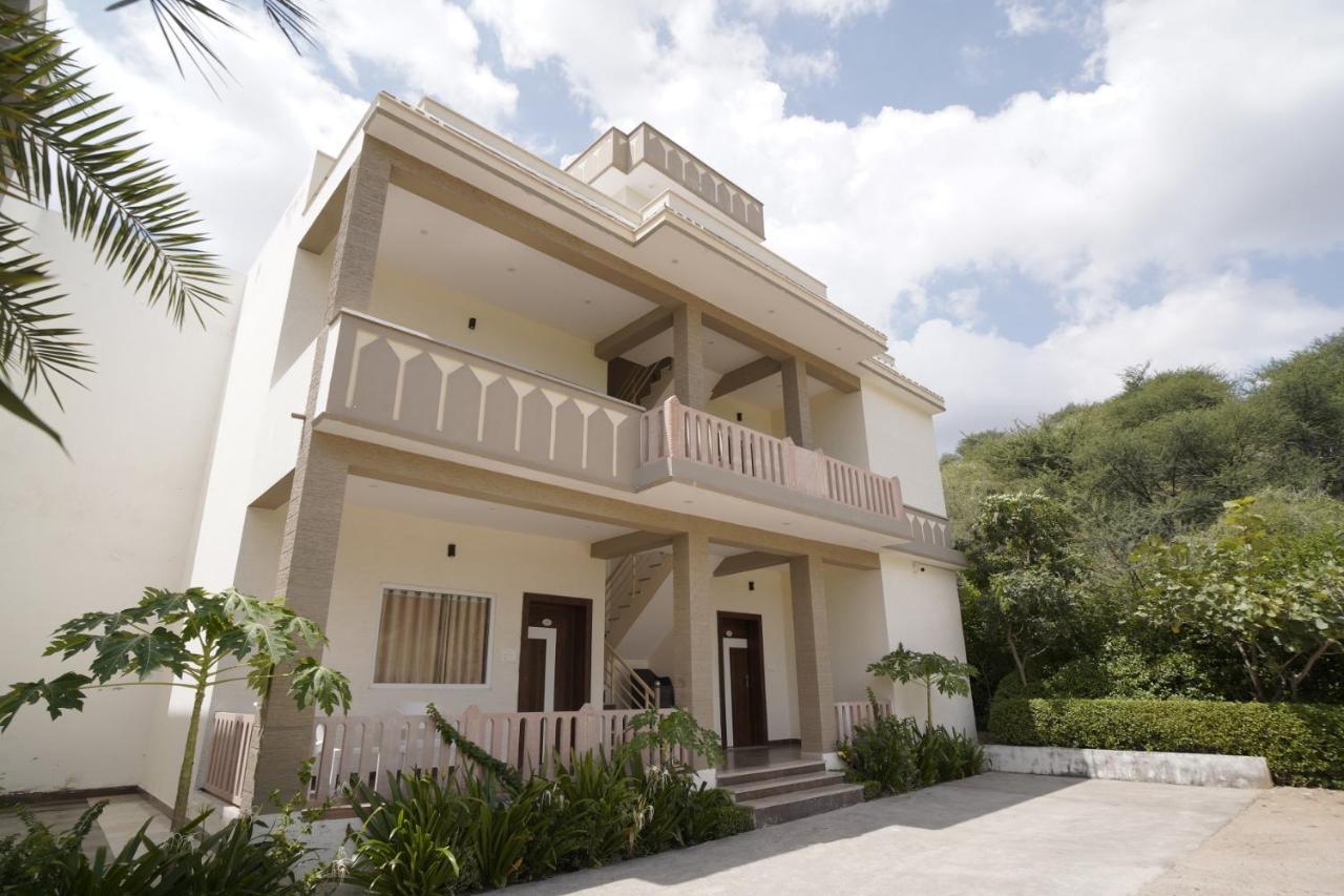 Amar Bagh Resort Pushkar Bagian luar foto